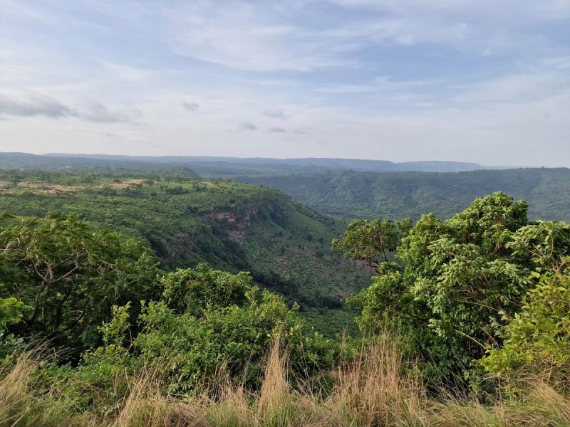 Koundara to Conakry: 21 hours whichever road you take