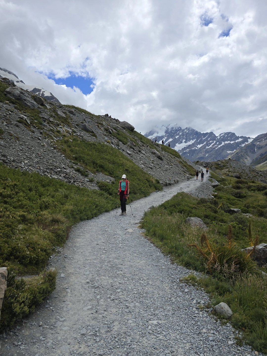 Two Mount Cook hikes: the easy one and the hard one