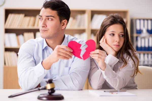 Matrimonios a la baja, divorcios al alza… la realidad del amor en la Laguna