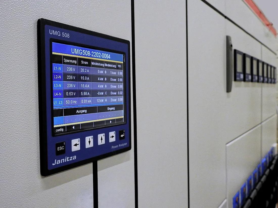 PLC Panel manufactured by Lite Metal Industries