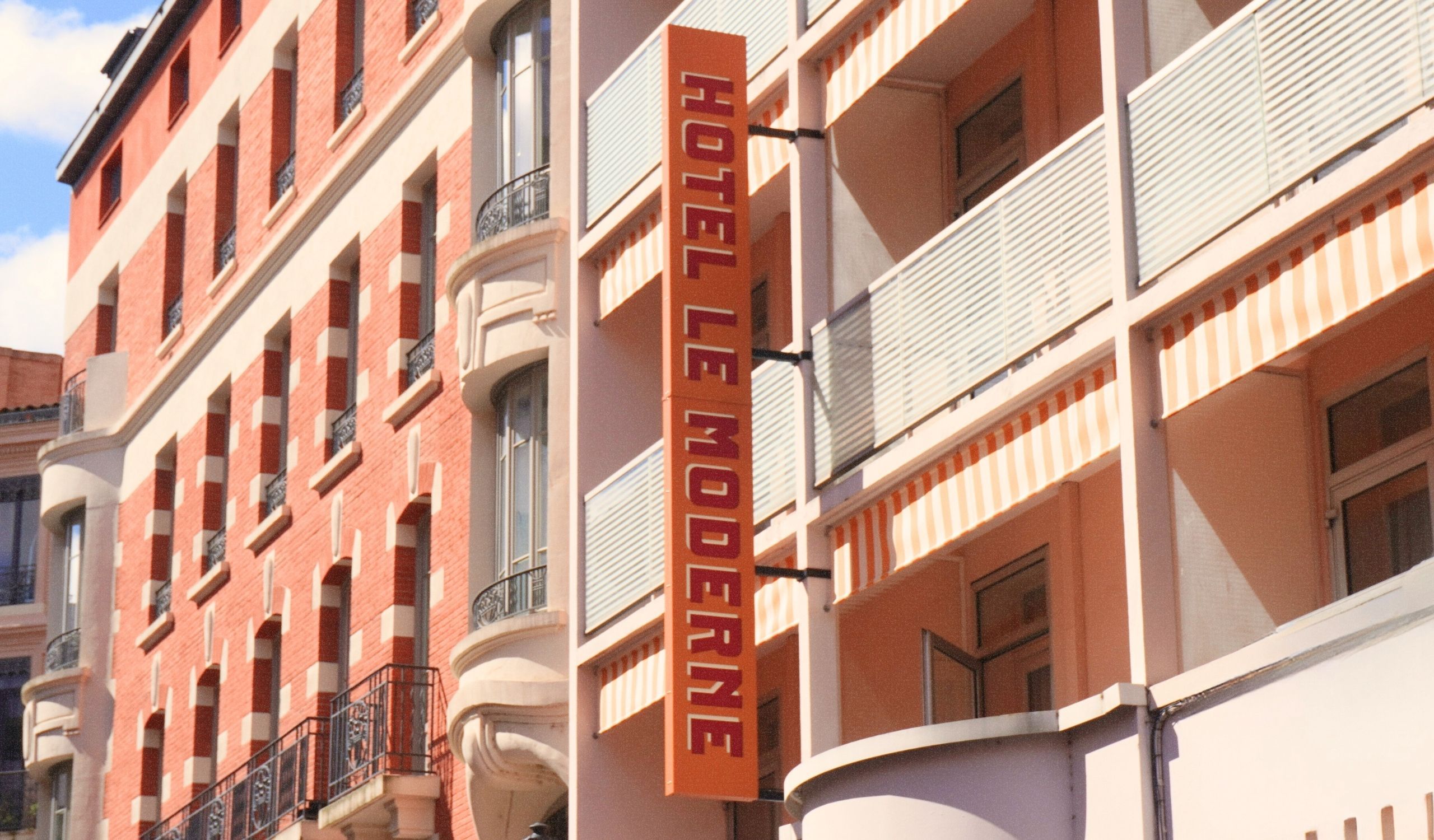 façade du moderne hotel
