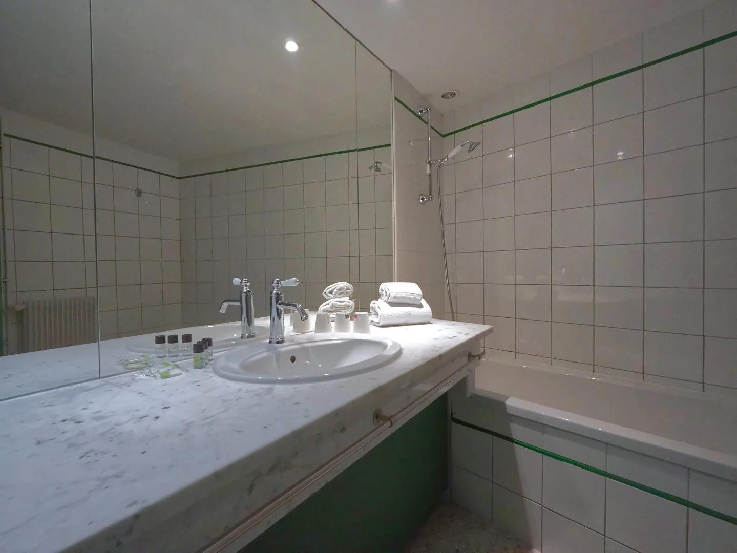 Chambre Confort Hôtel Le Moderne Toulouse