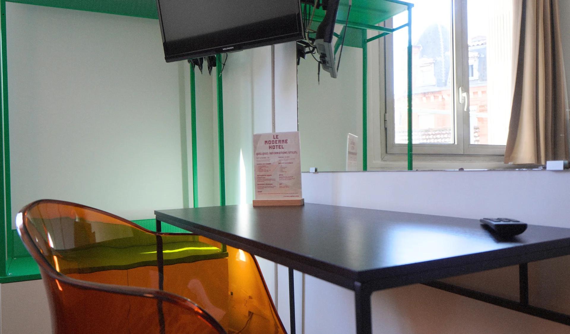 Chambre Single Une Personne Hôtel Le Moderne Toulouse