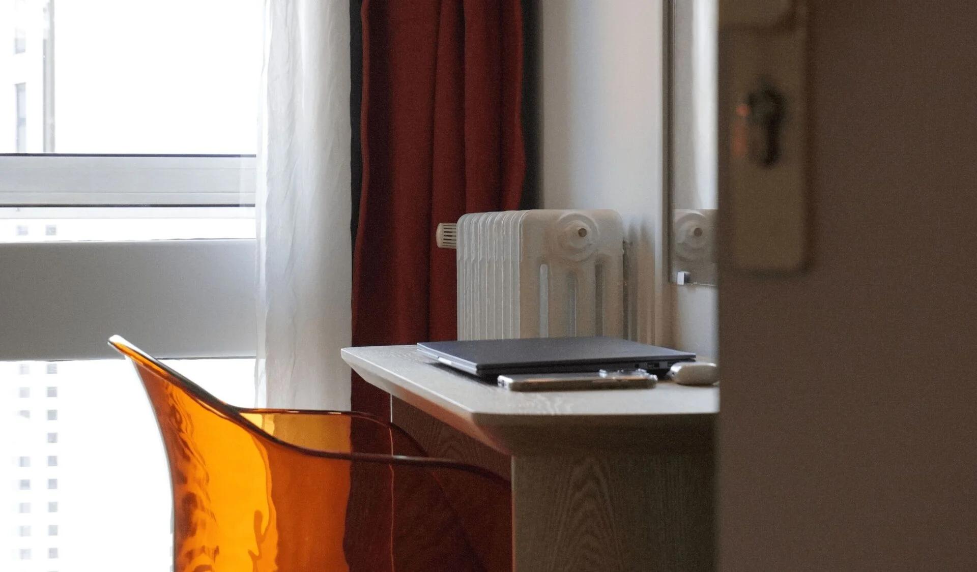 Chambre Double Supérieure Lit Queen Size Hôtel Le Moderne