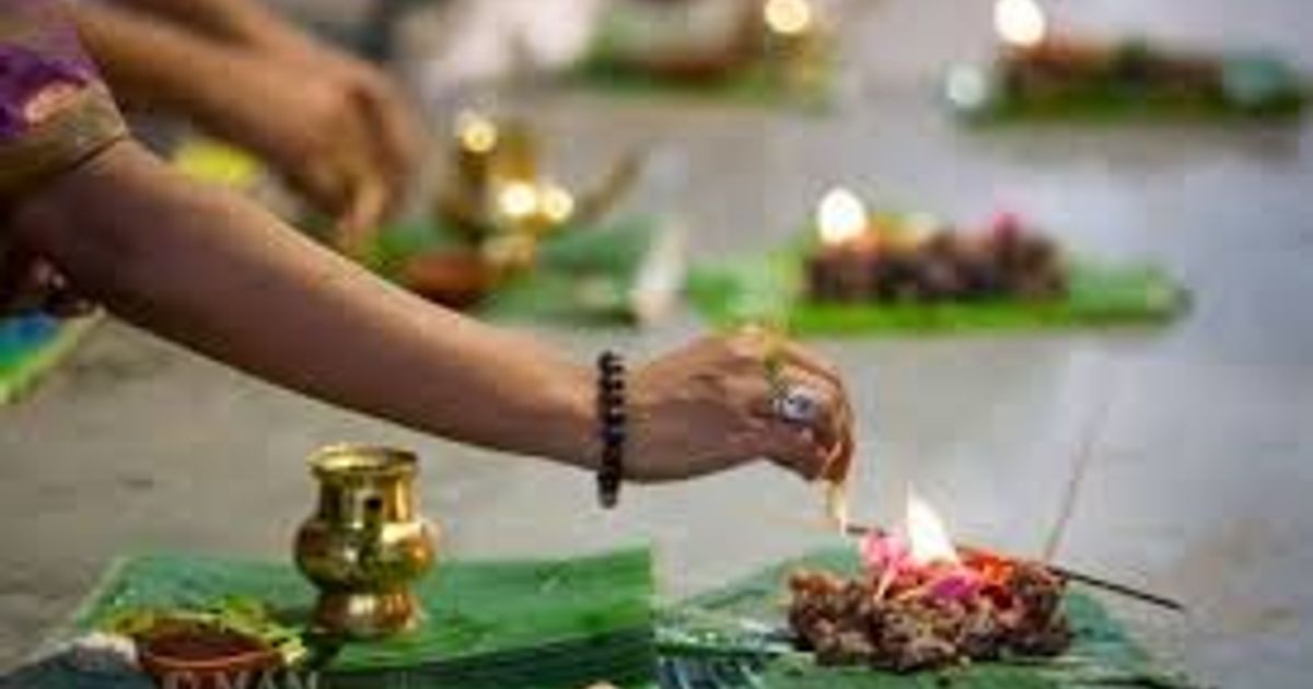 പിതൃ സ്മരണയിൽ കർക്കിടക വാവുബലി തർപ്പണത്തിനായി വിവിധ ക്ഷേത്രങ്ങളിൽആയിരങ്ങളെത്തി