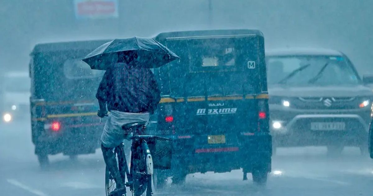 കനത്ത മഴ: ഇന്ന് 7 ജില്ലകളിൽ ഓറഞ്ച് അലർട്ട് , 8 ജില്ലകളിലെ വിദ്യാഭ്യാസ സ്ഥാപനങ്ങൾക്ക് അവധി