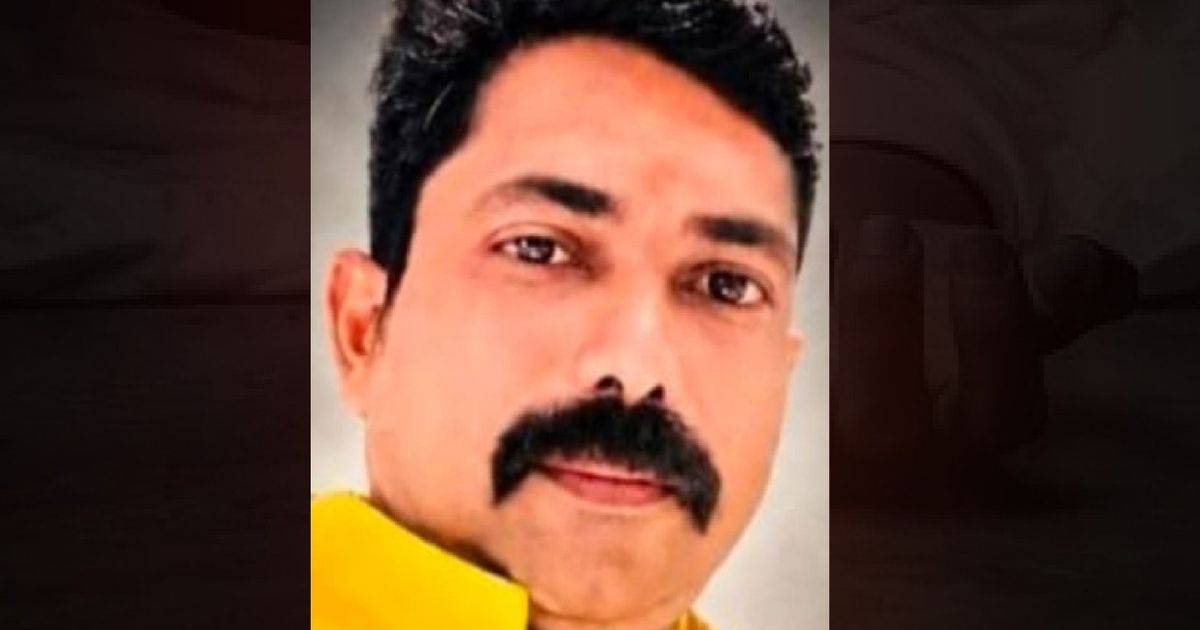 ഇലക്ട്രിക് പോസ്റ്റ് ദേഹത്ത് വീണ് യുവാവിന് ദാരുണാന്ത്യം
