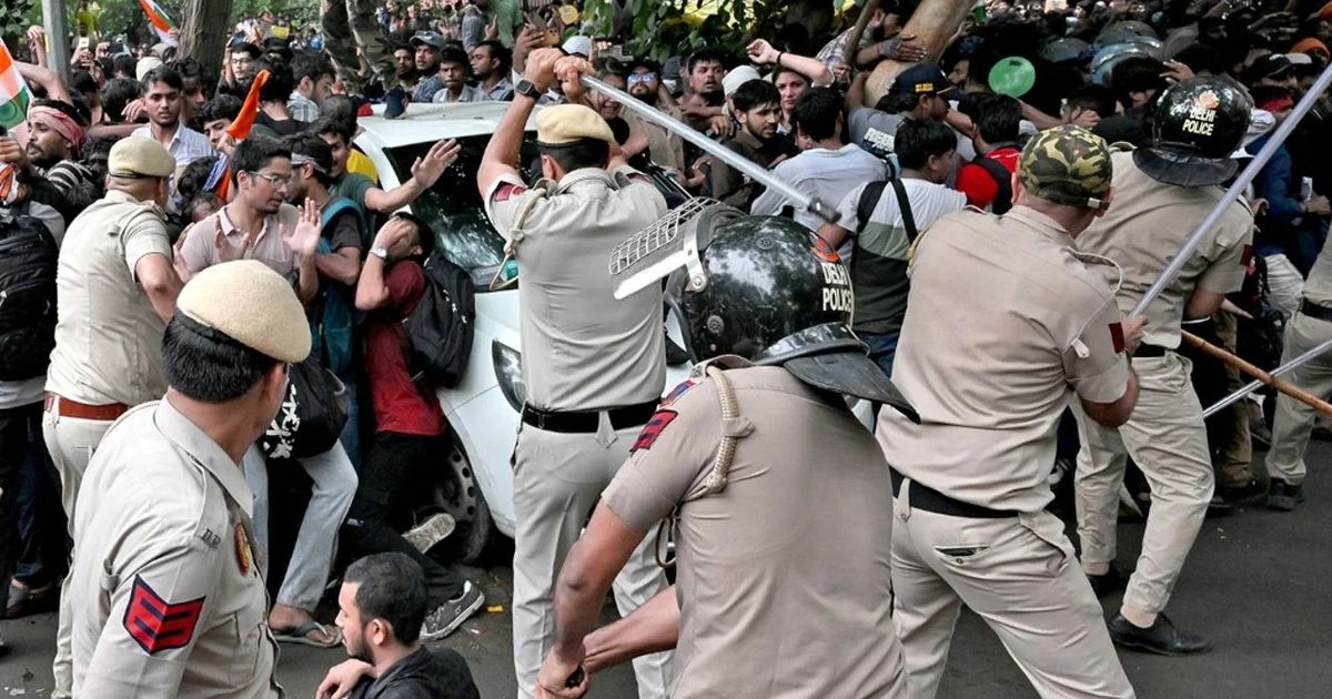 ഡൽഹിയിൽ സിജെപി സമരം ശക്തമാകുന്നു, സംഘർഷത്തിൽ 70 പേർ പൊലീസ് കസ്റ്റഡിയിൽ