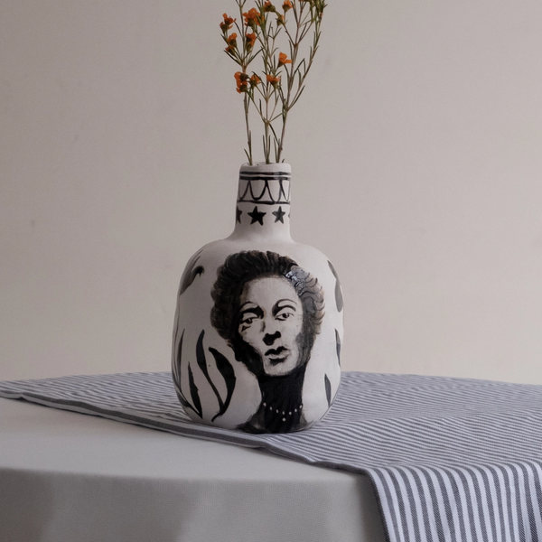 Florero - Mujer