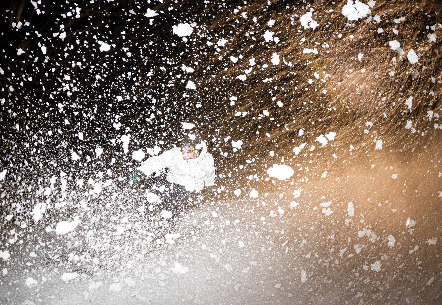 Skifahrer in der Nacht