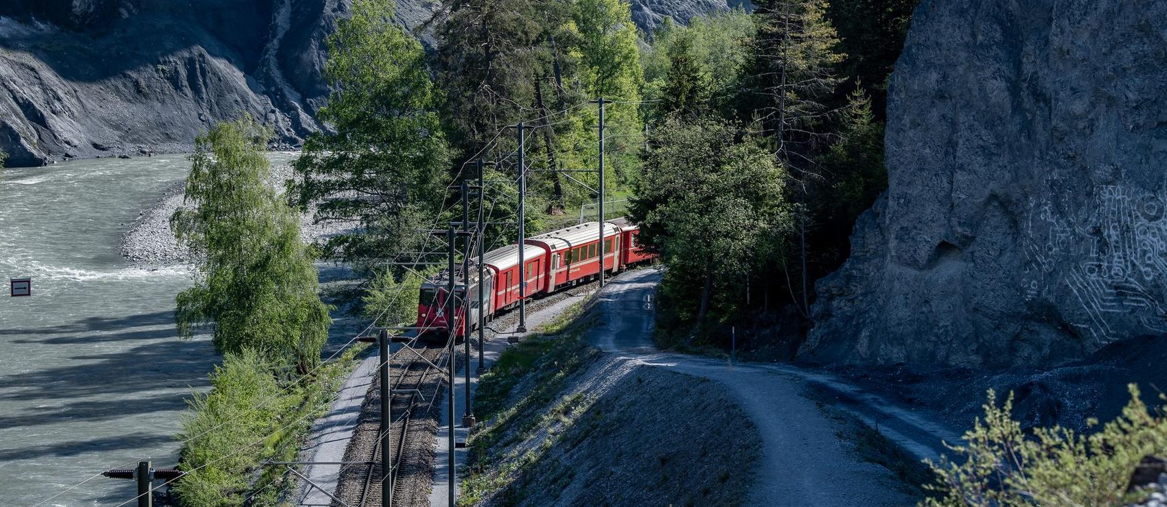 RHB in der Rheinschlucht