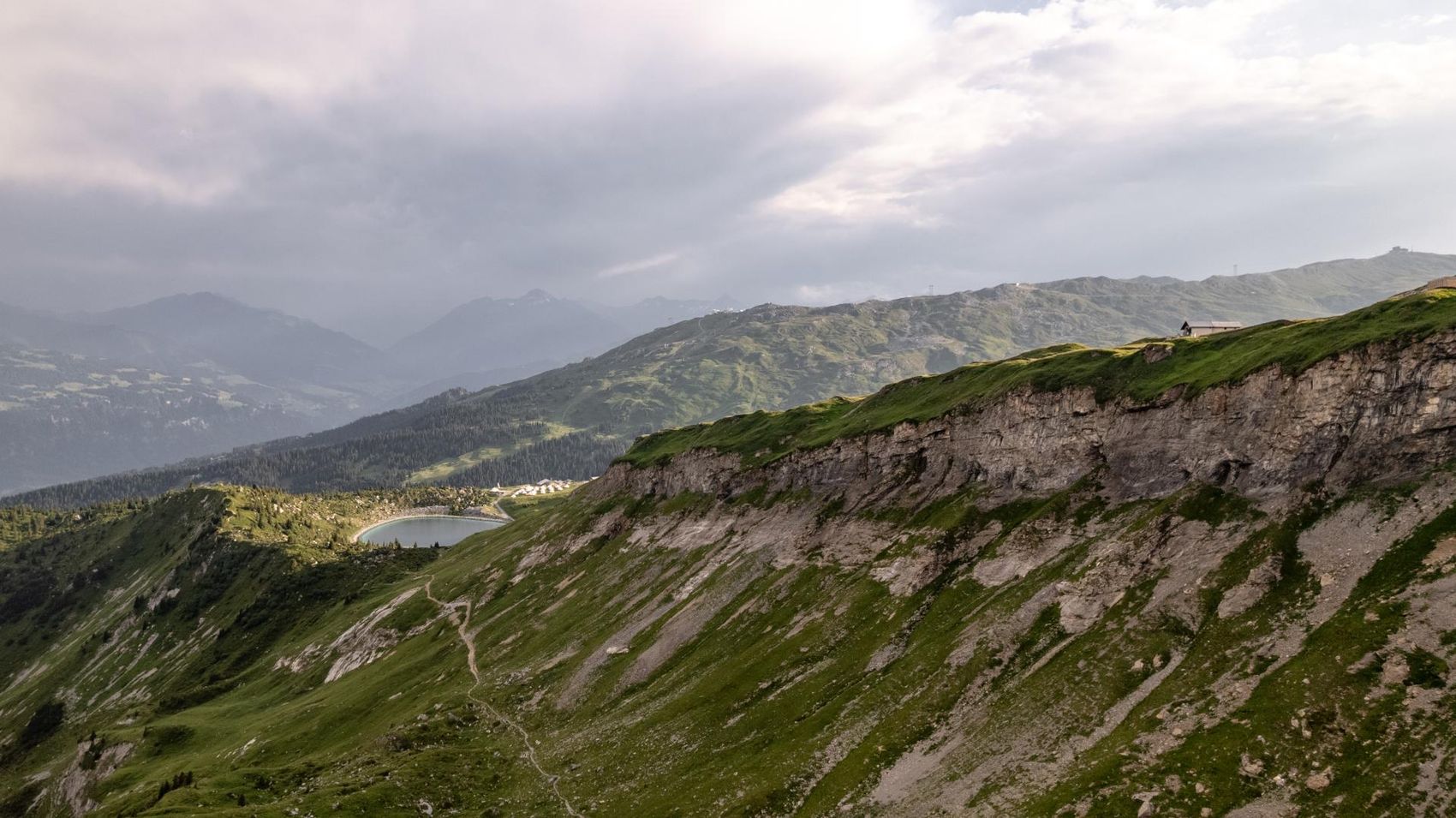 Landschaftsbild Nagens Sura