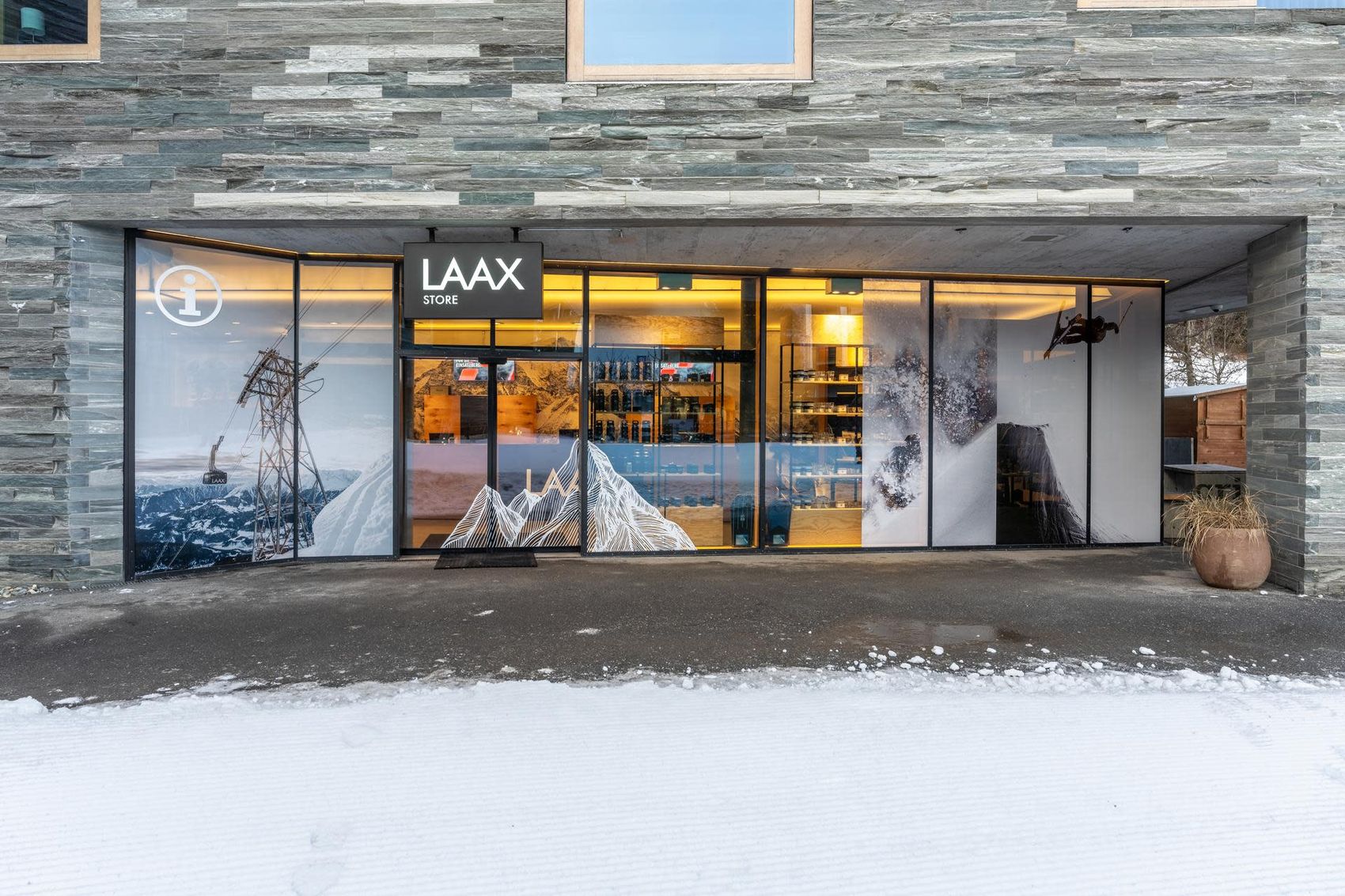 LAAX Store