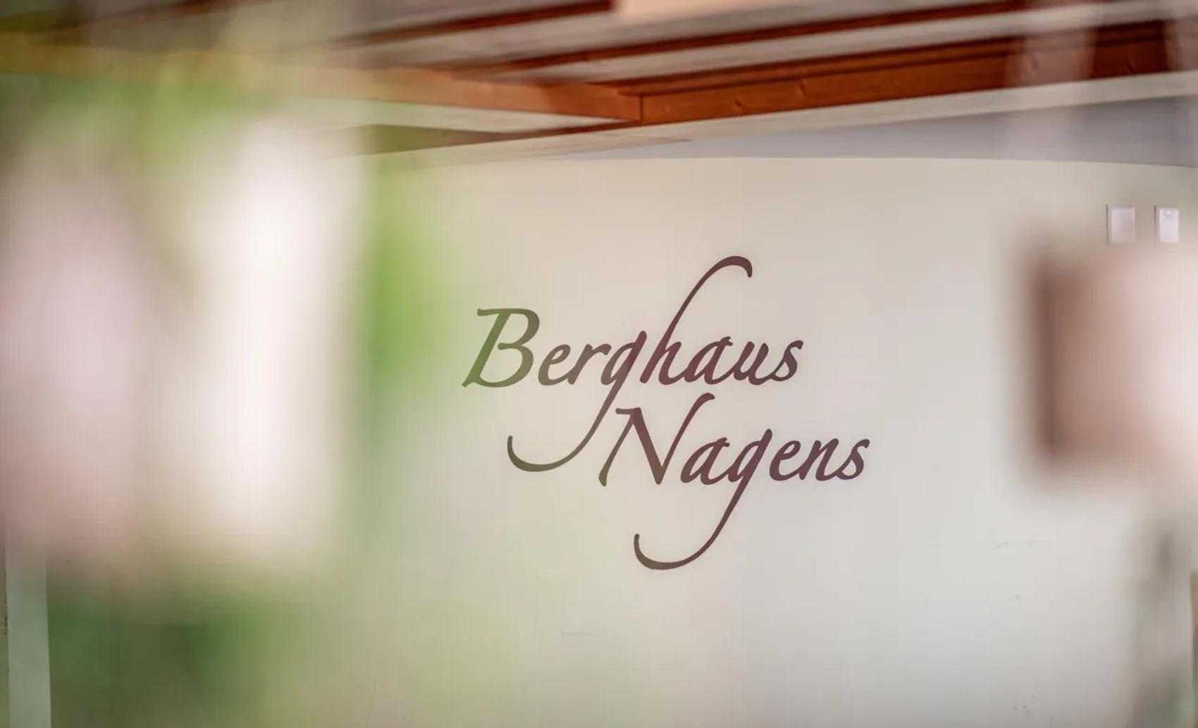 Schriftzug des Berhaus Nagens