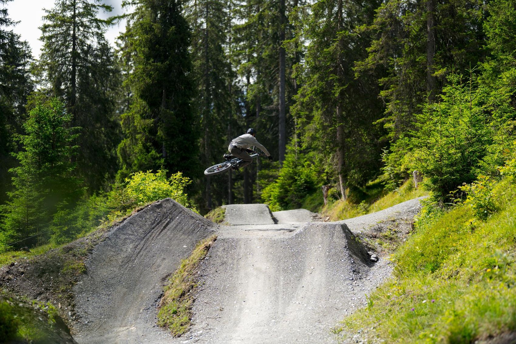 Jump auf Runca Trail