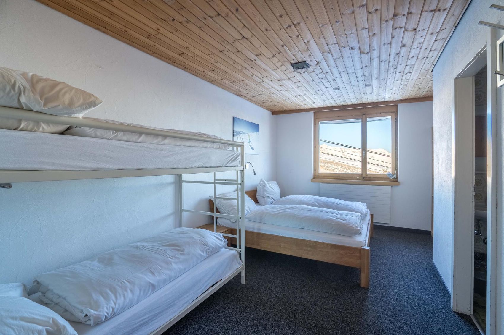 Mountain Hostel - image 2