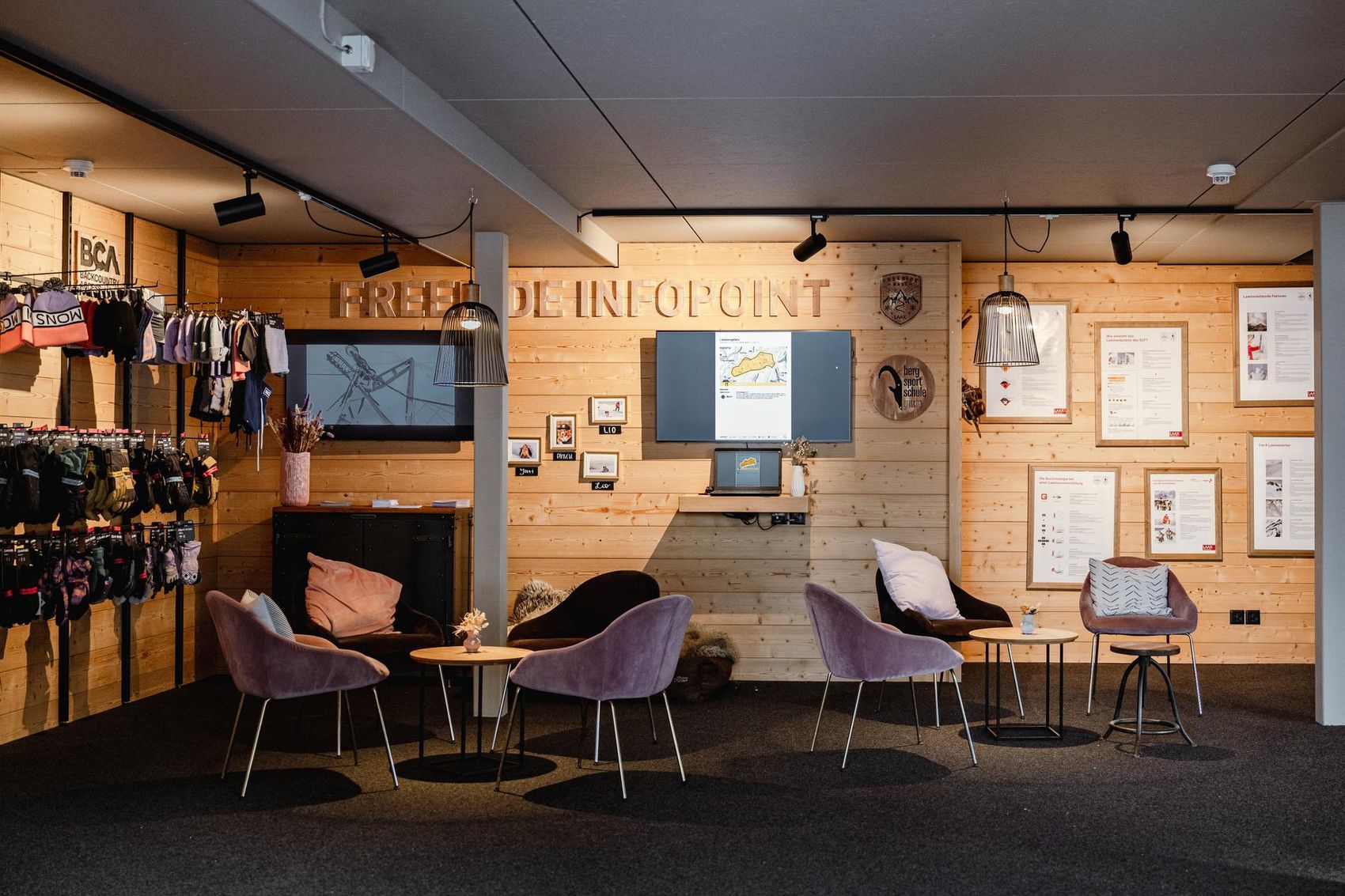 Freeride Infopoint in der Freeride Base