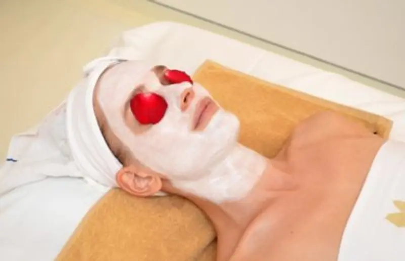 Deep Cleansing Facial 1