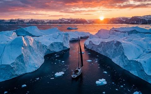 Svalbard Midnight Sun Expedition