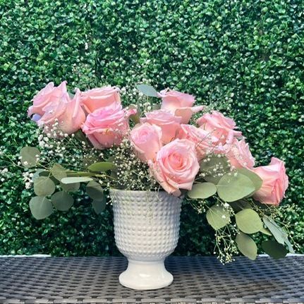 Verona (Pink Premium Roses in vase)