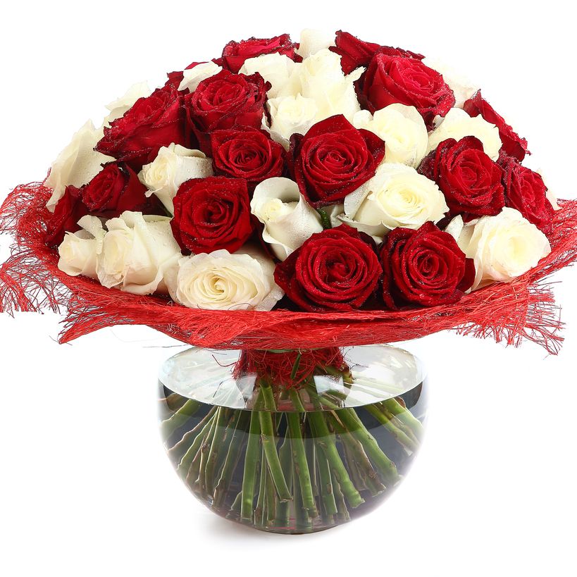 Carmen(white and red Roses) 