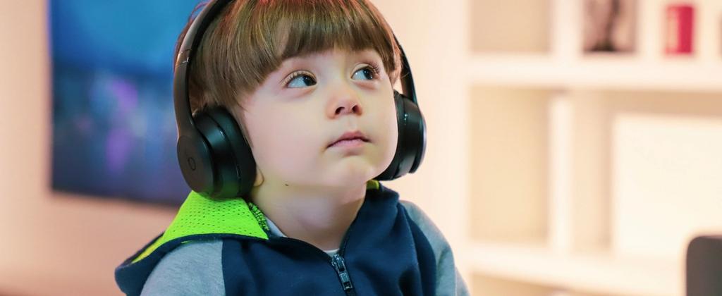 Kid with headphones