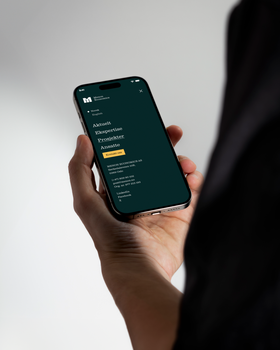Nettsiden til menon på en mobil