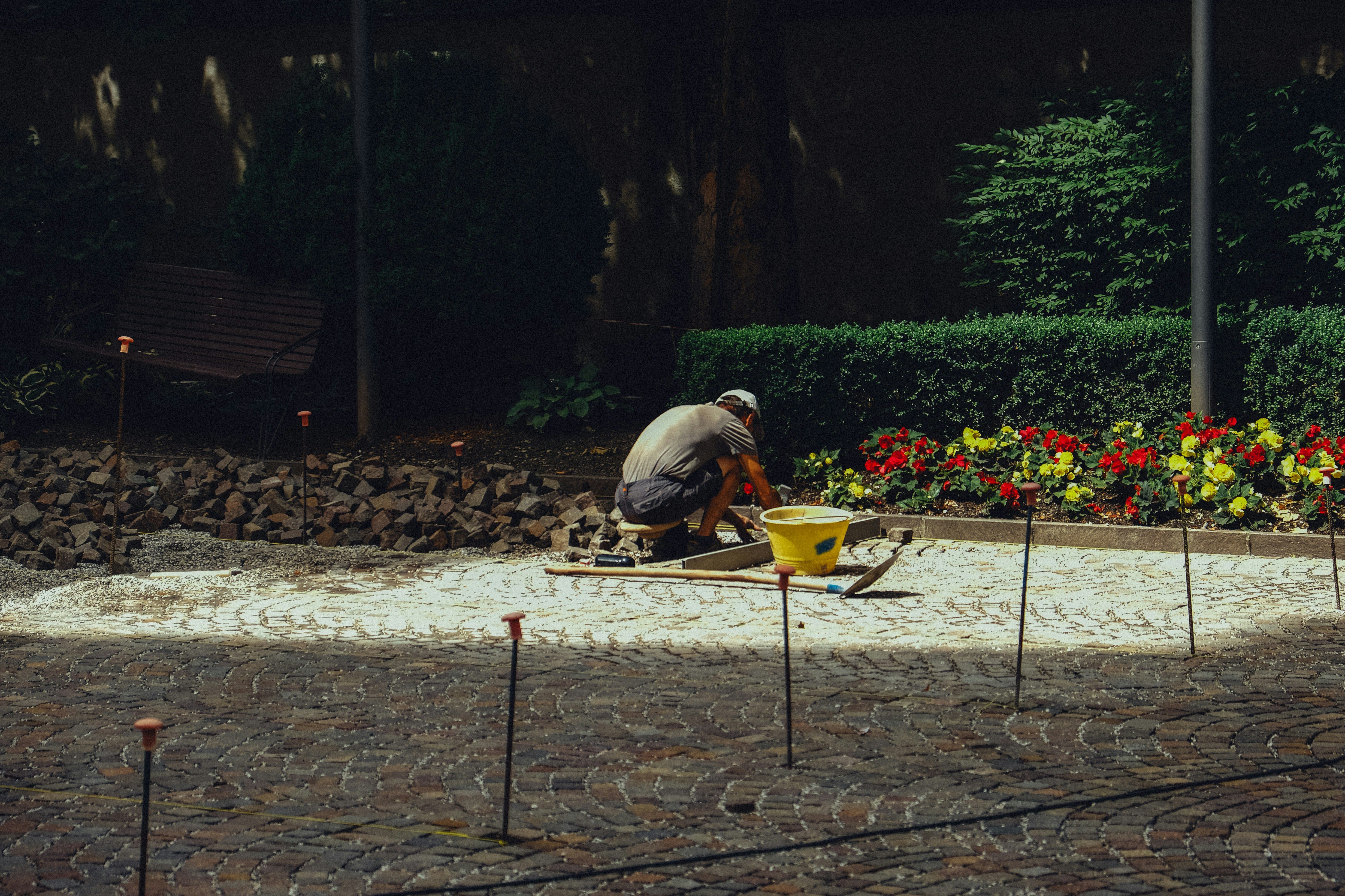  Hardscaping & Outdoor Living