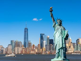 Statue of Liberty & the New York skyline