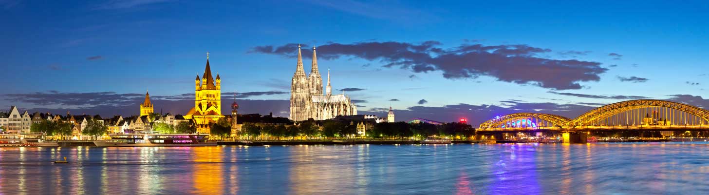 Cologne skyline at night