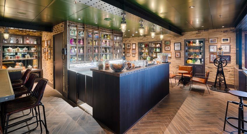 Bar on the MSC World America