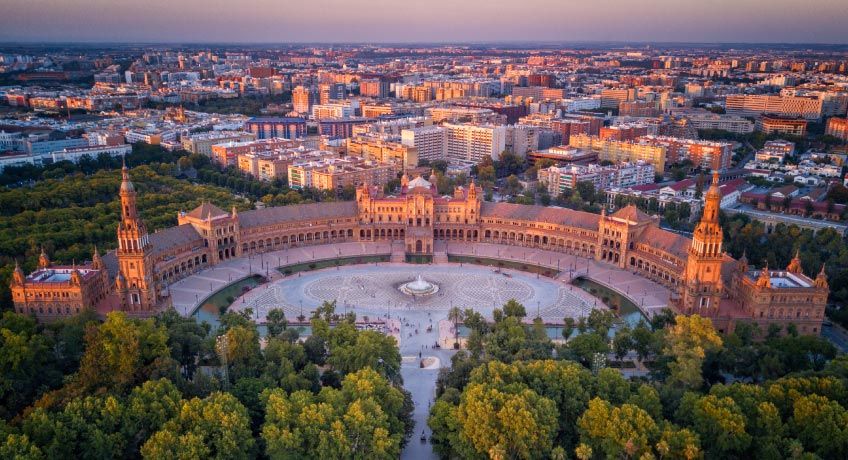 Panoramic view of the Plaza de Espana at dusk