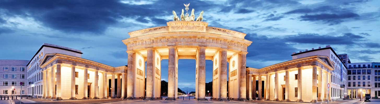 Brandenburg Gate at dusk