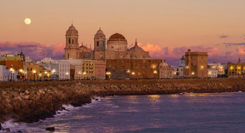 Cathedral of Cadiz at dusk