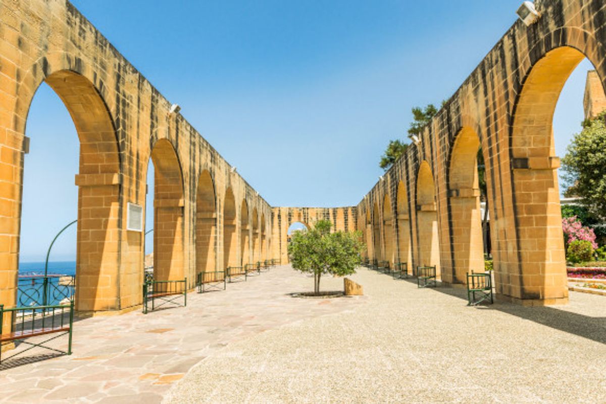 The stunning Upper Barrakka Gardens with beautiful views out to sea