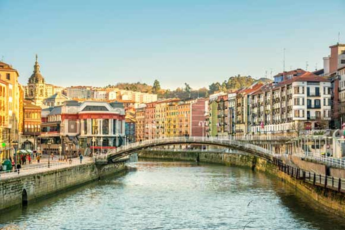 Panoramic shot of Bilbao's waterway and bridge