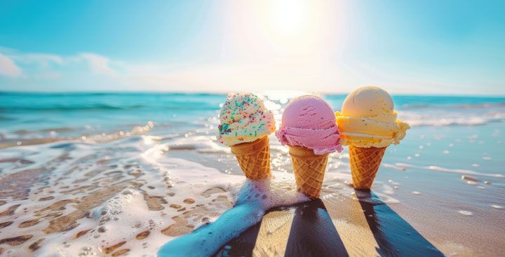 Ice creams in the sand