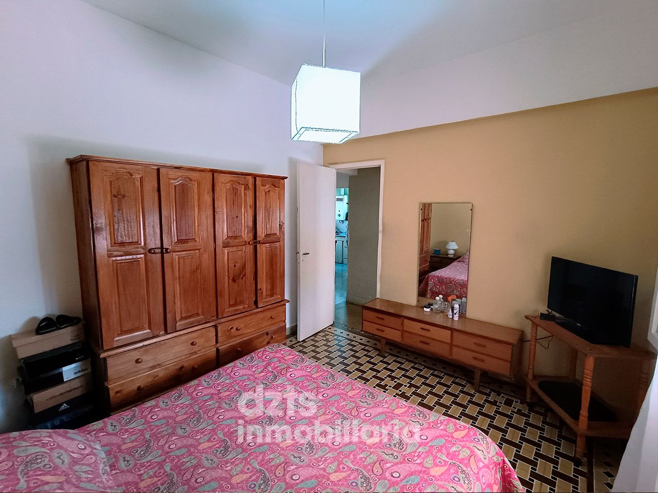 CASA EN GRANADERO BAIGORRIA - Imagen 8