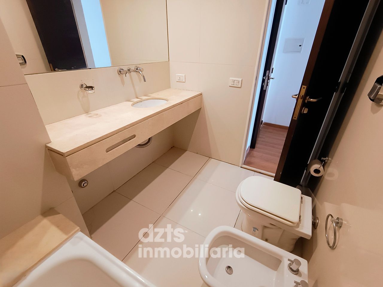 AMPLIO MONOAMBIENTE DIVISIBLE | DESTINO PROFESIONAL O VIVIENDA - Imagen 6