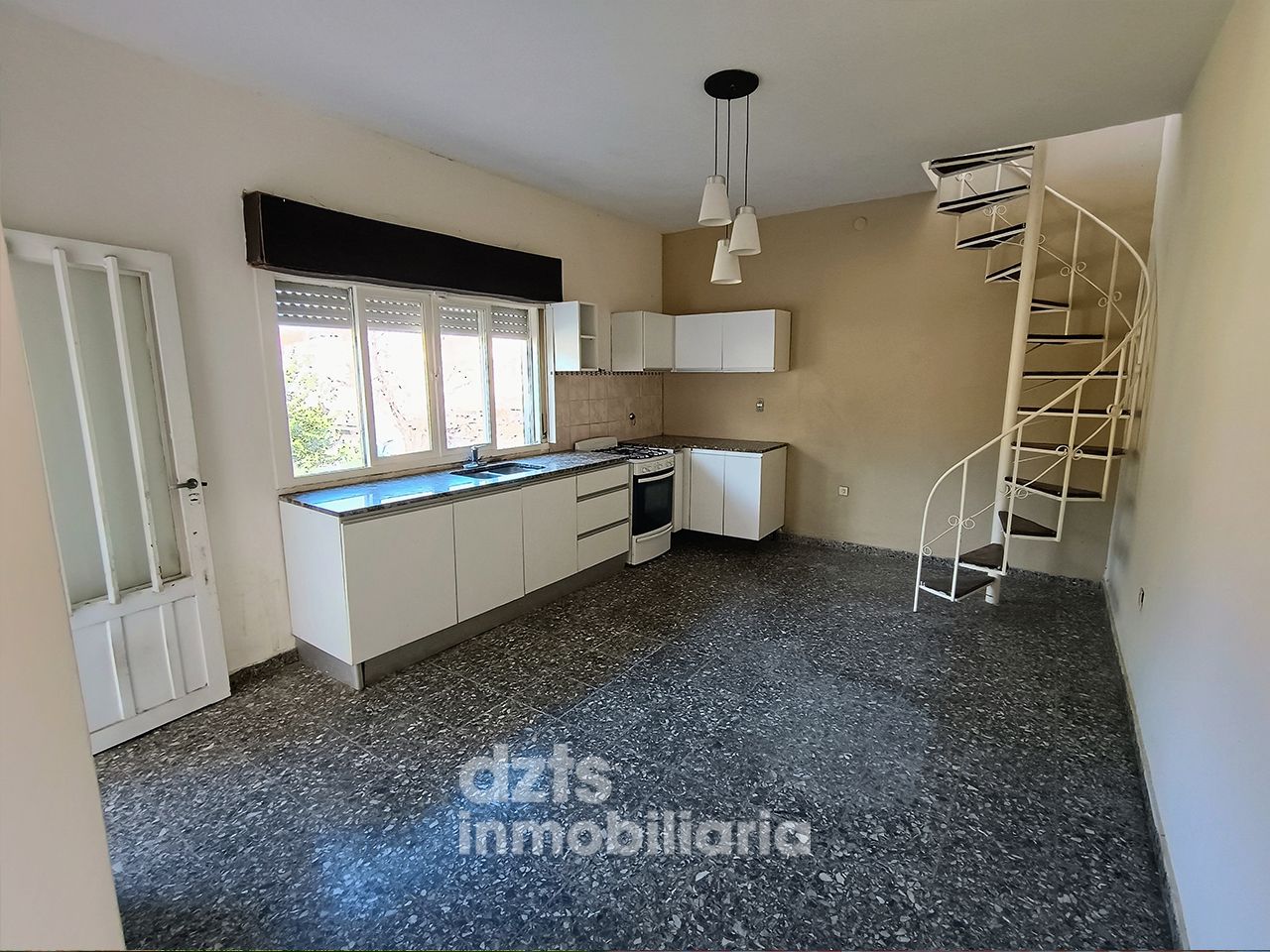 CASA EN GRANADERO BAIGORRIA - Imagen 15