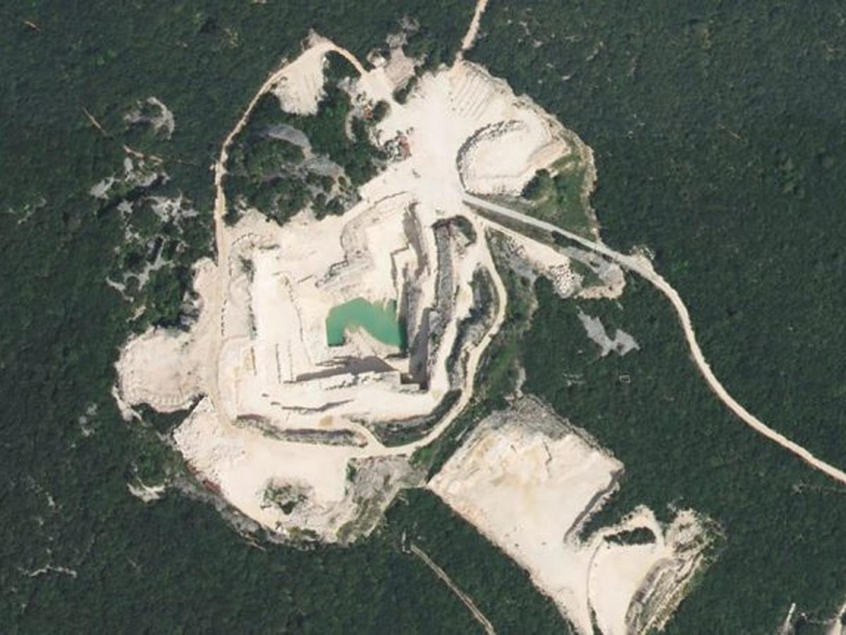 Carrière de Lens de Polycor