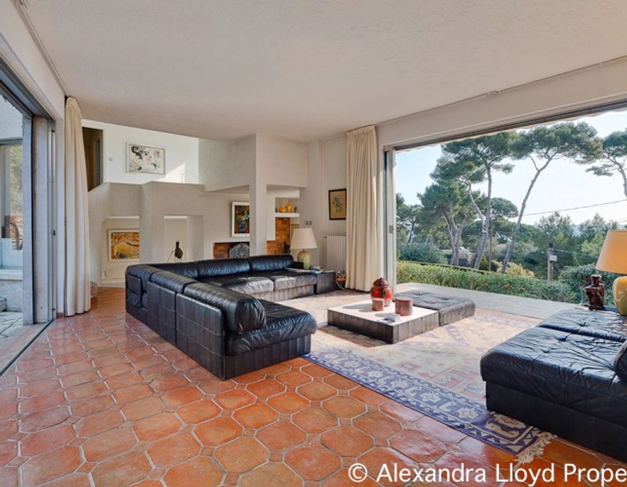 Cap d'Antibes - East side of the Cap with a great sea view 2