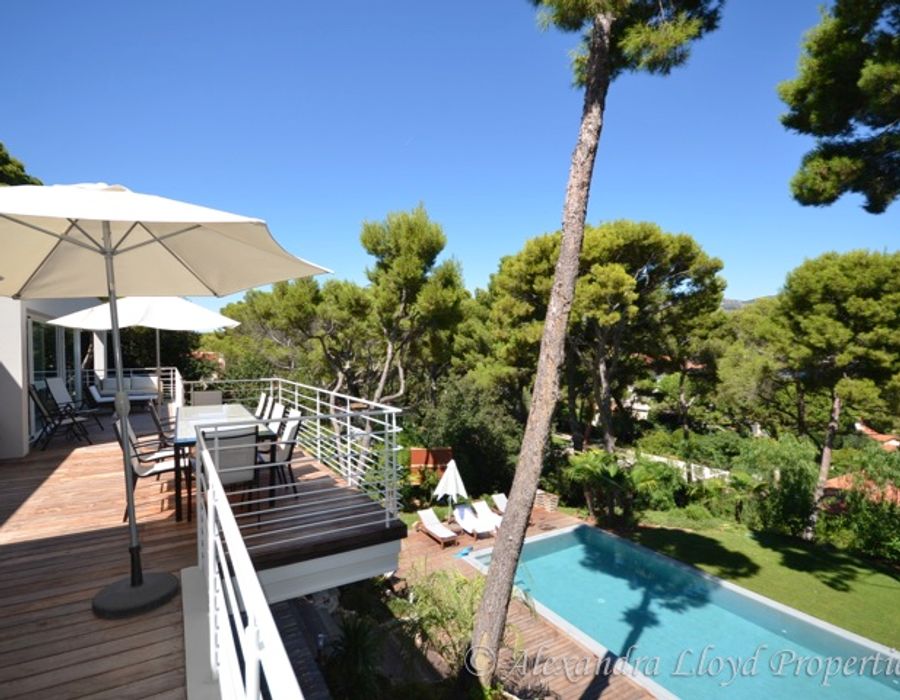 Saint Jean Cap Ferrat - New on the rental market 1
