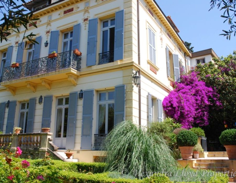 Gorgeous Belle Epoque villa - close to the centre of Cannes 1