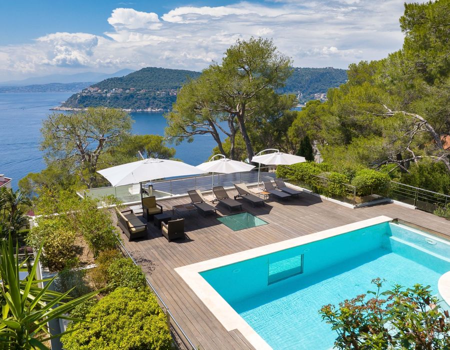 Elegant Contemporary Villa with Panoramic Sea Views in Saint Jean Cap Ferrat 6