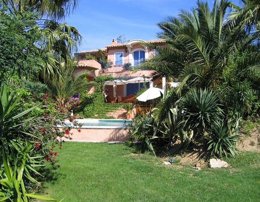 Florentine style villa located on the Boulevard Patch - Ramatuellle 1