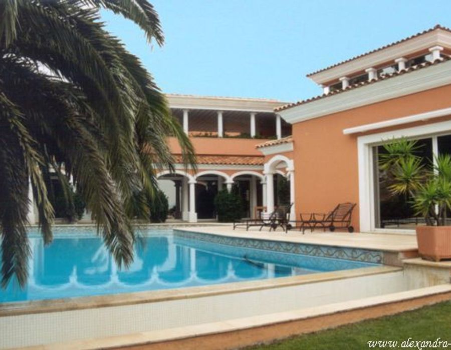 Stunning Italian style chateau in Super Cannes 3