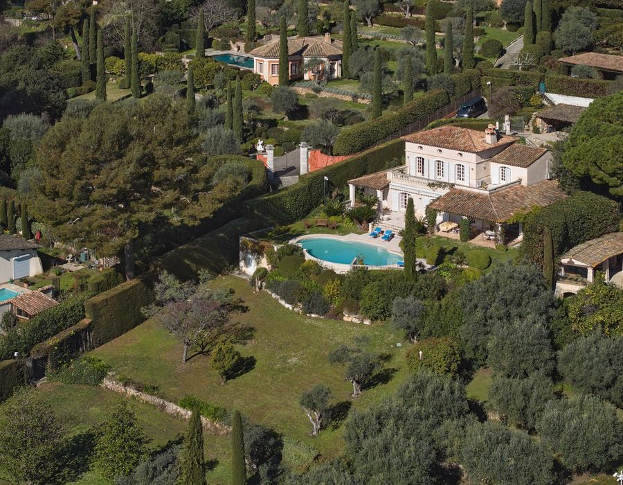 Beautiful Provençal Villa with Panoramic Views for Rent – Private Estate, Saint-Paul-de-Vence 3