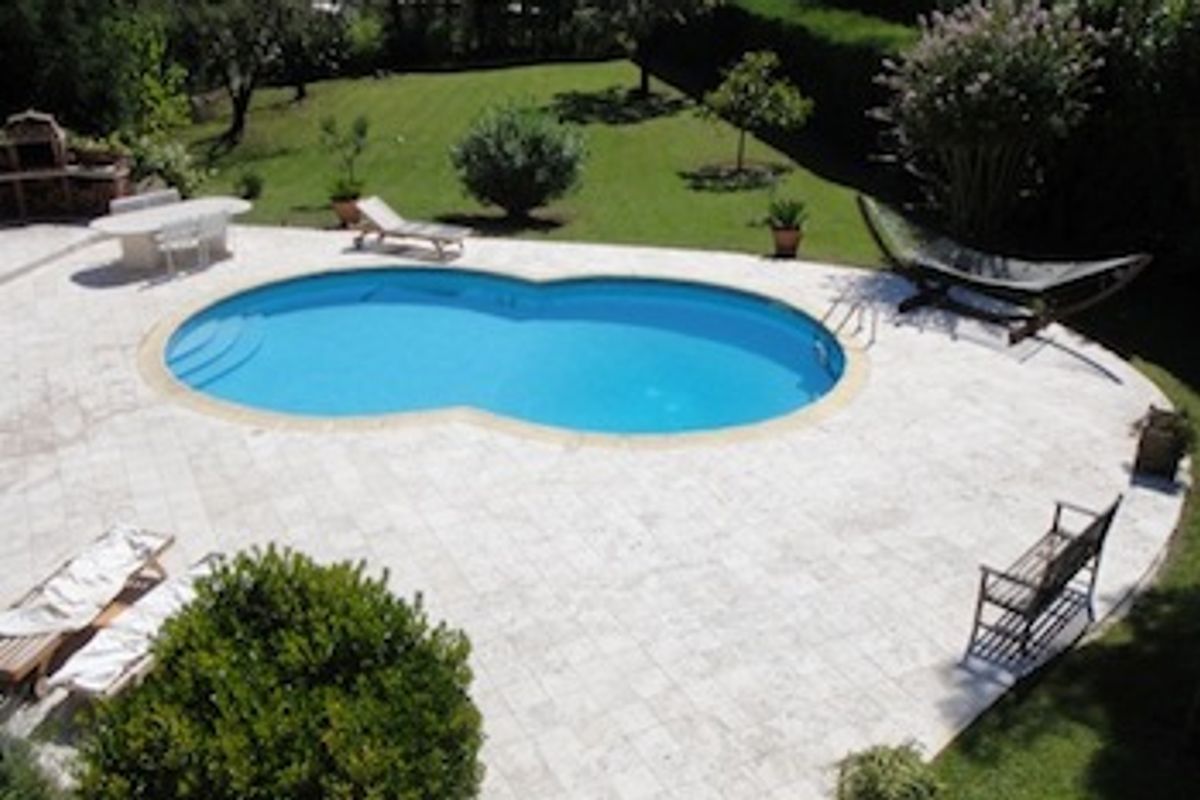 A lovely newly decorated Provencal villa in Mougins