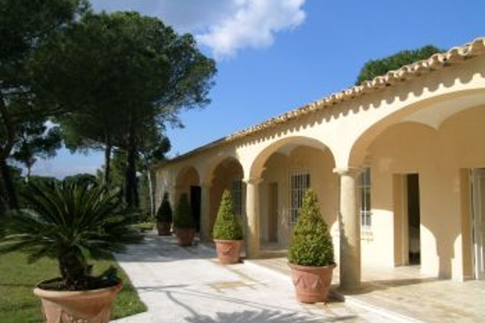 Stunning Neo Provencale villa in the heart of Parcs de St Tropez